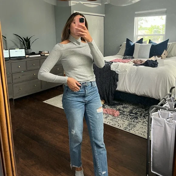 Grey Long Sleeve - Picture 7 of 8